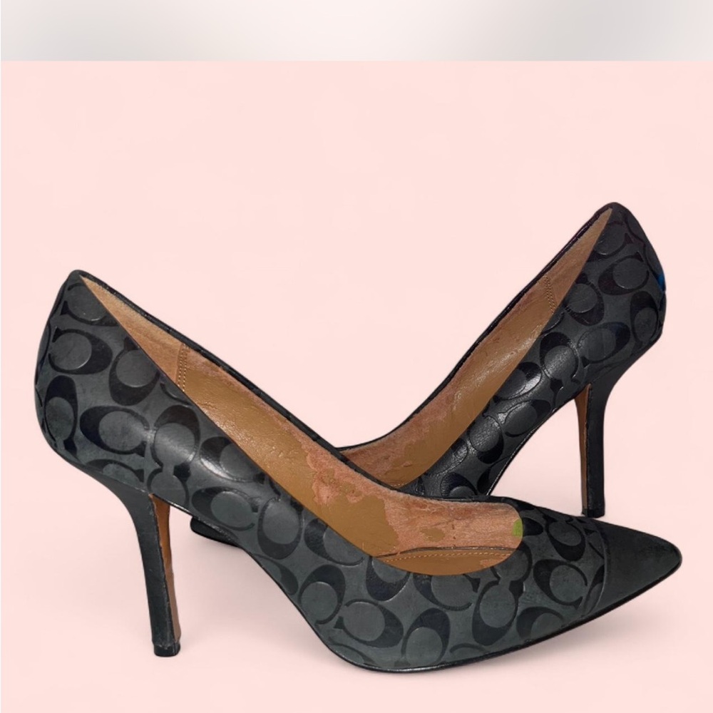 Black Coach Pumps